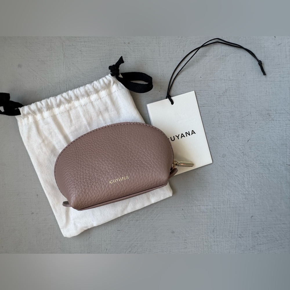 NWT Cuyana Mini Travel Case in Soft Rose Pebbled Leather - Picture 4 of 11